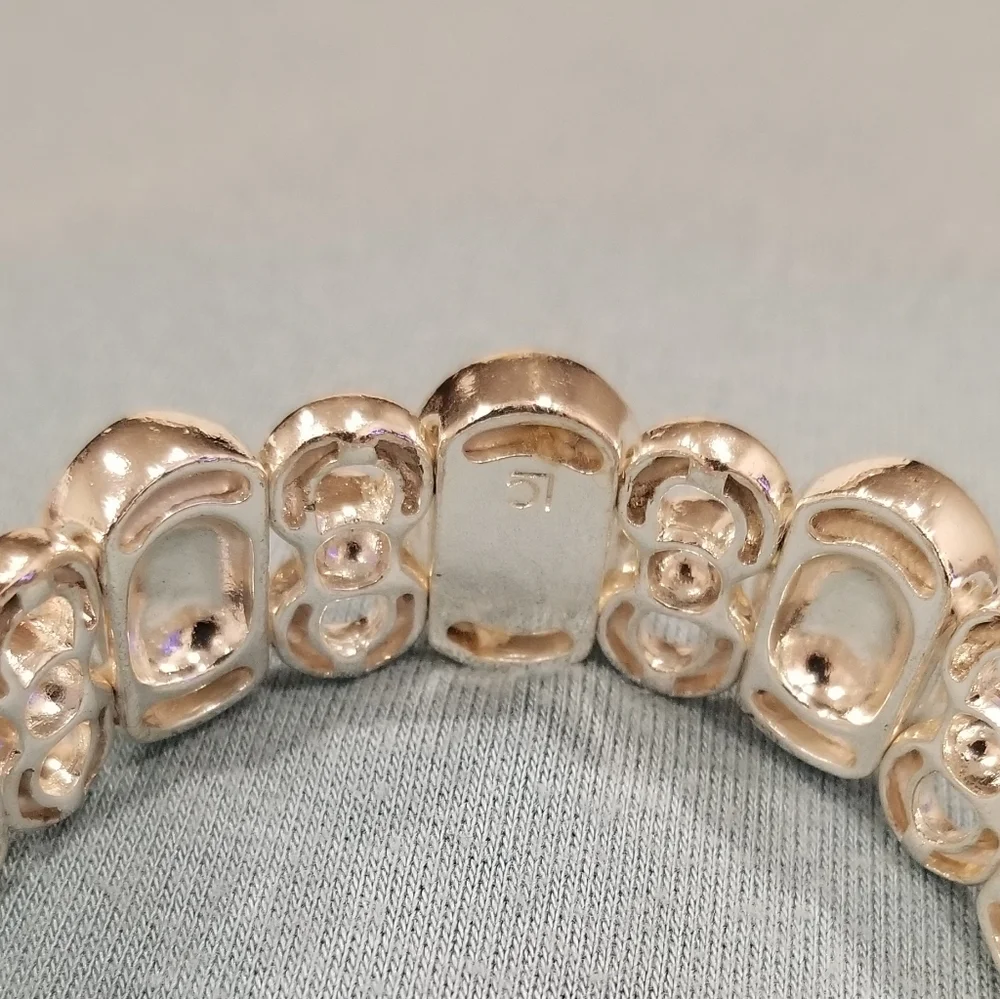 Yellow Cream Stone Stretch Bracelet - Women's Fashion Bracelet - Picture 4 of 6